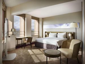 Hotels Radisson Blu Hotel, Lyon : Suite Junior - Vue Panoramique sur Vieille Ville - Occupation simple