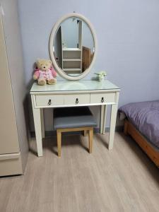 꽃길만 걷는 집ㅡ방3ㅡ침대6개