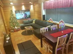 Nat, asunto lähellä kaikkea - 凯米耶尔维