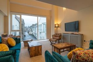 The Warren - Kendal Town Centre, with Parking