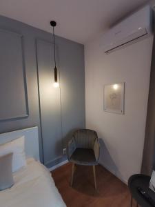 On the river Ultra central Suites