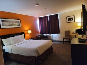 Roadking Inns Motel