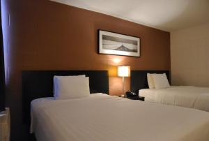 Roadking Inns Motel