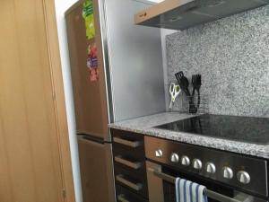 2 BEDROOMS and 2 BATHROOMS FOR 5 PAX, SWIMMING POOL, FREE PARKING and NEAR THE BEACH!