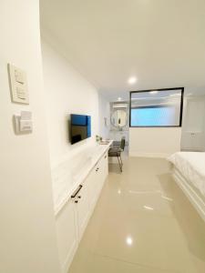 Phòng Loại Sang Giường Lớn (Deluxe King Room)