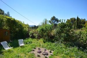 Maisons de vacances Maison de caractere a Ceyreste - Terrasse et jardin cloture : photos des chambres