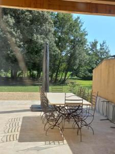 Maisons de vacances MAS PAPABIOU : photos des chambres