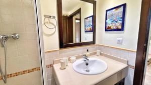 HL 020 Luxury 3 bedroom villa , high standard