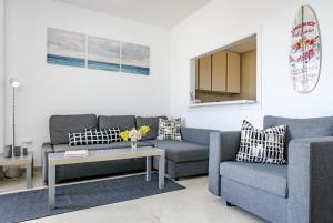 LL- Cozy apartment just next to the beach