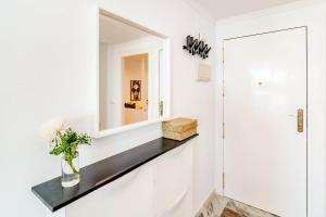 ELD2- Luxury 3 Bedroom Penthouse in Nueva Andalucia