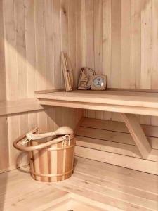 Babiogórska Perełka w skandynawskim stylu z sauną i kominkiem