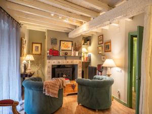 Encantadora Casa de Pueblo con 5 Hab. en Burgos