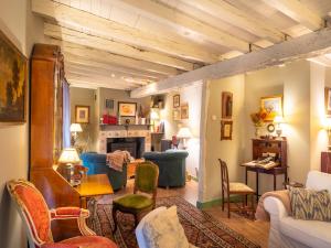 Encantadora Casa de Pueblo con 5 Hab. en Burgos