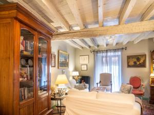 Encantadora Casa de Pueblo con 5 Hab. en Burgos