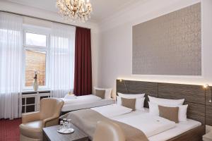 Standard Triple Room room in Hotel Prinzregent