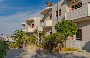 圣特罗普一室公寓旅馆 - 卡拉马基