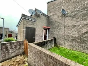 Bishop's Gate Apartment - Carrigans