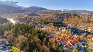 Wonder Home - Apartament Cud Malina z kominkiem, klimatyzacją i widokiem na Karkonosze, blisko centrum, stoku, restauracji, aquaparku