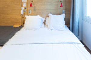 Hotels Hotel Edmond Rostand : photos des chambres