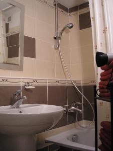 110m2 Old Town Apartment on Danube Promenade 3BR 2BA Up to 9 Guests