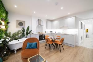 The House Of Selfies