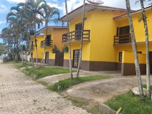 Apartamento Maranduba 184-C — 2 Quartos, Piscina, 300m do Mar