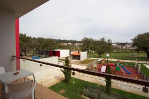 Double Room with Extra Bed room in Hotel Santa Margarida