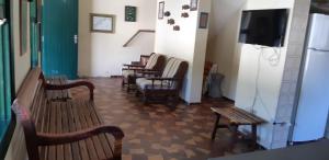 0378.00 - Maranduba - Casa - 3 Dormitórios - 10 Pessoas -1 Quadra Do Mar