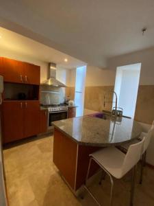 Hermoso Departamento en Bosques de las Lomas Dos Habitaciones