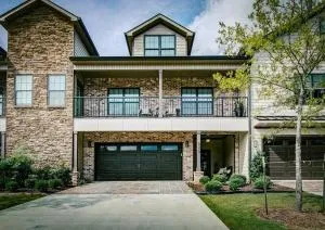 The Nest in 5 Points, Downtown, Walk to Everything - Owens Cross Roads