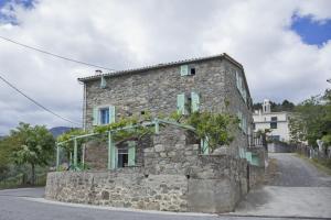 Maisons de vacances Beautiful stone house in the village of Poggio-di-Nazza : photos des chambres