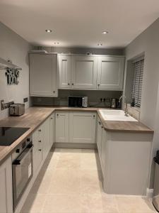 HotTub - Beach - Bbq - PetsOK - 6 Guests