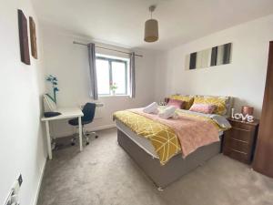 Beach Front APT with Stunning Sea View