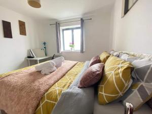 Beach Front APT with Stunning Sea View