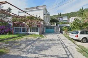 Apartments Kujacic - 赫尔采格诺维