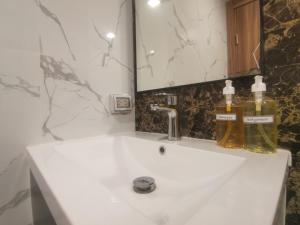 Super 1BDR in Water Park Resort