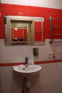 Современная smart квартира для 3-их. чел. М.Академика Павлова , р-к Барабашова