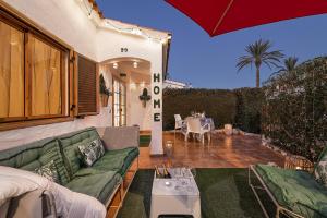 Newly renovated modern bungalow , near c.c yumbo