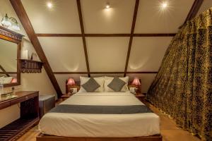 SaffronStays Tudor Rose, Panchgani - luxury chalet with beautiful valley views