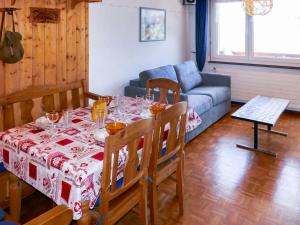 Apartment Valaisia 44b by Interhome