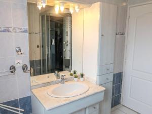 Maisons de vacances Holiday Home Ker Jean - PLC244 by Interhome : photos des chambres