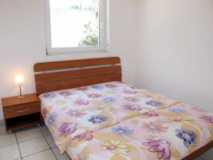 Apartment Andrea-2 by Interhome