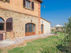 Holiday Home Podere SantElisa-2 by Interhome