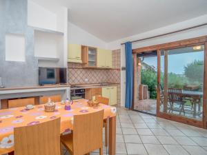 Holiday Home Residence Delphino - REI255 by Interhome