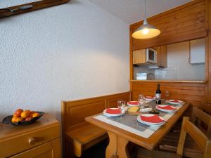 Apartment Le Hameau du Borsat - Val Claret-9 by Interhome