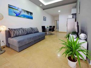 Apartment Niko 2 by Interhome 