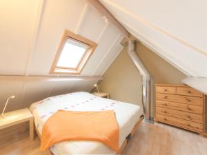 Holiday Home Polderhuis 78 parking and shared pool by Interhome