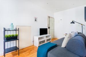 Romantic Alfama Getaway