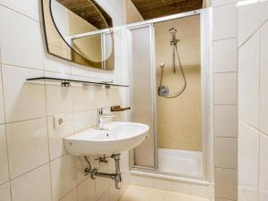 Studio Garten Appartement by Interhome