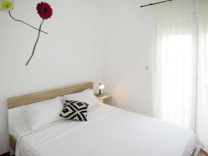 Apartment Tomislav-2 by Interhome